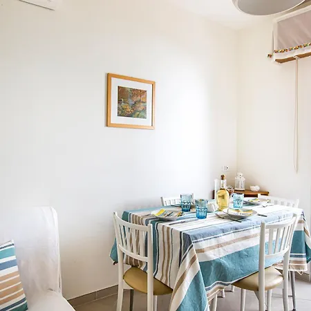 公寓 Lina 利尼亚诺萨比亚多罗