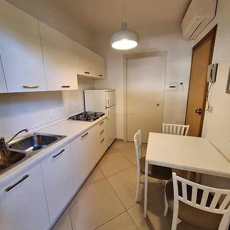 Lina 利尼亚诺萨比亚多罗