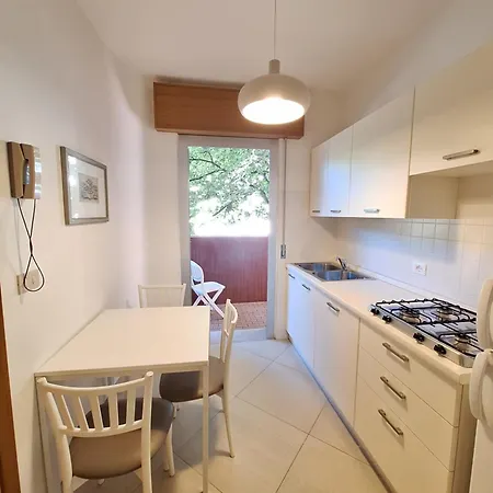 Lina Apartment *